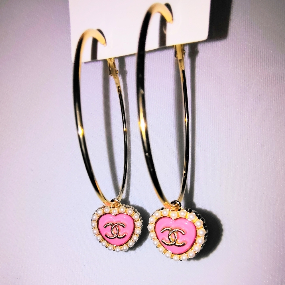 Chanel Pink Pearl Heart Zipper Pull Pendants/14k Gold Plated Hoops - Picture 2 of 7